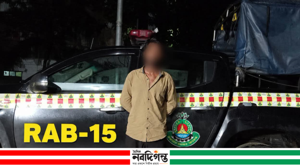 কক্সবাজারের আলোচিত হত্যা মামলার প্রধান আসামি র‌্যাবের অভিযানে গ্রেপ্তার