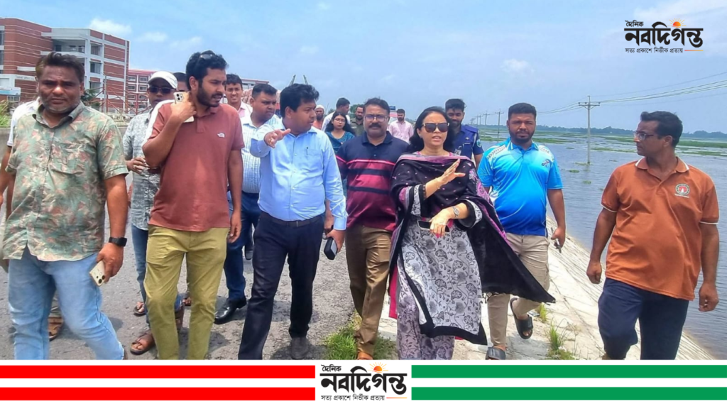 সিংড়ায় চলনবিল নৌকা বাইচের প্রস্তুতি, আয়োজনস্থল পরিদর্শনে জেলা প্রশাসক