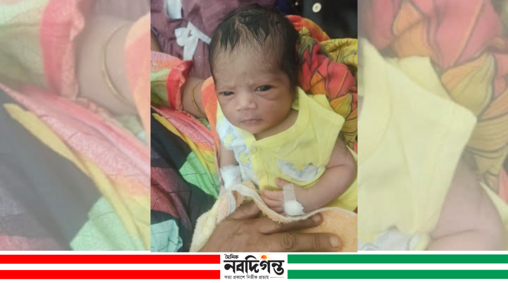 বাড়ির সিঁড়িতে মিলল ২-৩ দিনের নবজাতক, খোঁজ নেই মা-বাবার বাড়ির সিঁড়িতে মিলল ২-৩ দিনের নবজাতক, খোঁজ নেই মা-বাবার
