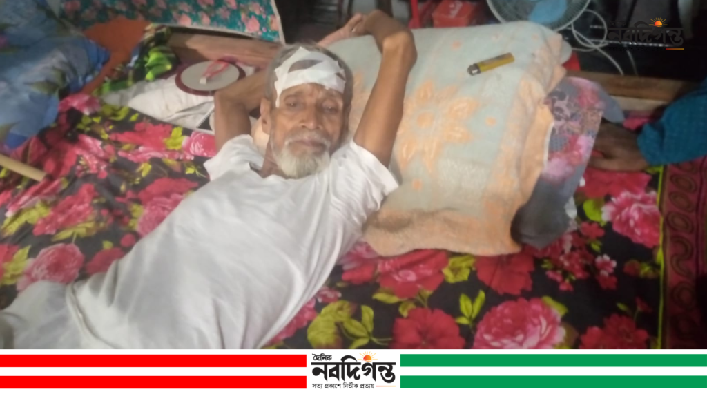 নলডাঙ্গায় শিক্ষককে মারধর করে আহত করলো বিএনপি নেতা