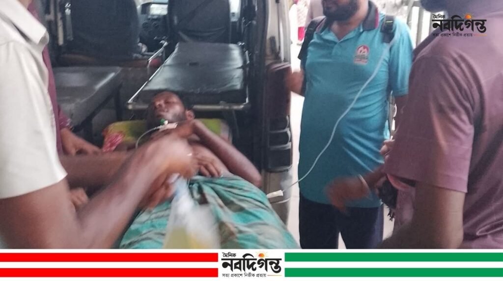 কয়রায় জমি বিরোধে সাবেক শিবির নেতার ওপর হামলা, গ্রেপ্তার ২