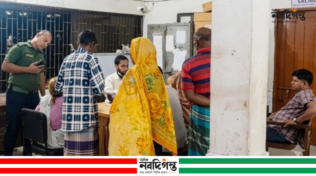 রাতের অন্ধকারে অচেনা বন্যপ্রাণীর আক্রমণ, আতঙ্কে ৩ গ্রামের বাসিন্দারা