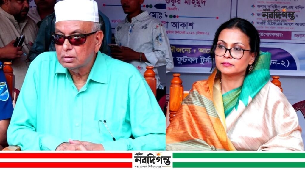 কালিহাতীতে ফুটবল টুর্নামেন্টের জার্সি-ট্রফি উন্মোচন, সাংস্কৃতিক অনুষ্ঠান কালিহাতীতে ফুটবল টুর্নামেন্টের জার্সি-ট্রফি উন্মোচন, সাংস্কৃতিক অনুষ্ঠান