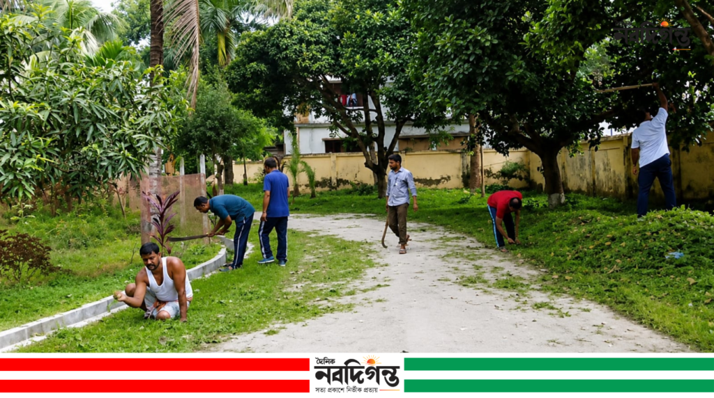 কালিহাতী থানায় পরিচ্ছন্নতা অভিযানে নেতৃত্ব দিলেন ওসি কাইয়ুম খান সিদ্দিকী