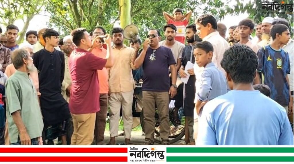 ব্রহ্মপুত্রে টেকসই ব্রিজের দাবি: কটিয়াদী-মনোহরদী সীমানায় গণস্বাক্ষর কর্মসূচী অনুষ্ঠিত হয়