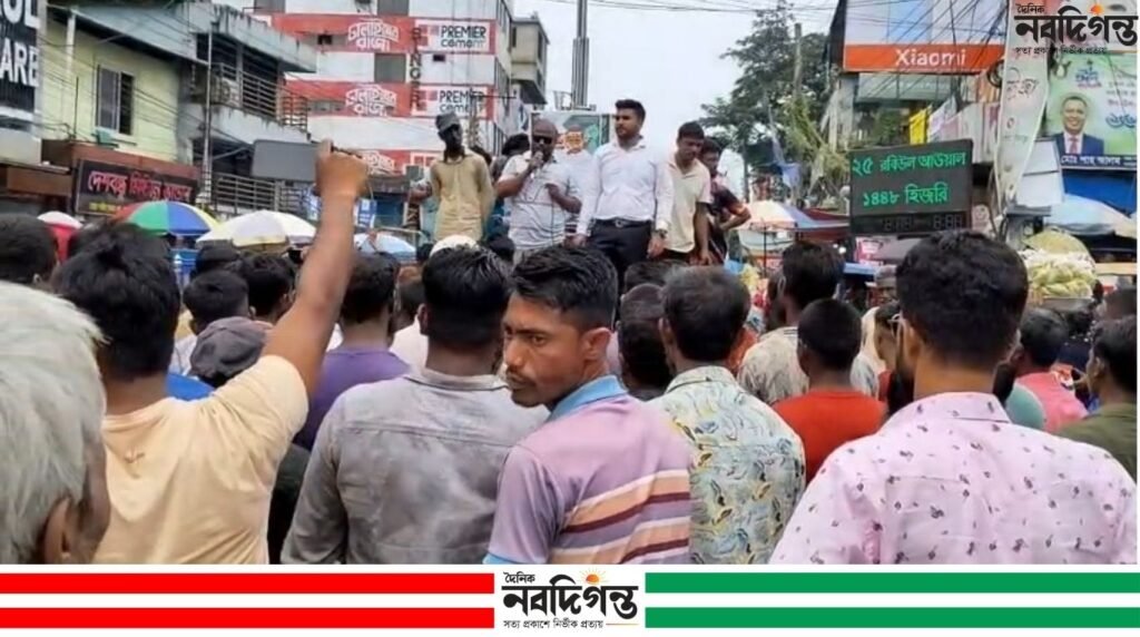 সুনামগঞ্জে অটোরিকশার নতুন নম্বর প্লেটের দাবিতে বিক্ষোভ
