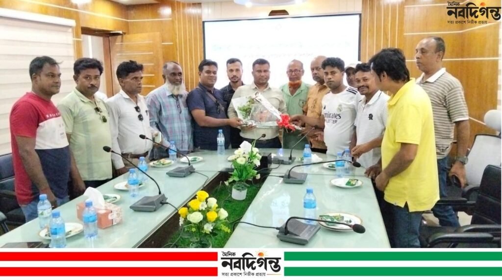 বালিয়াকান্দিতে নবাগত ইউএনওর সঙ্গে সাংবাদিকদের মতবিনিময়