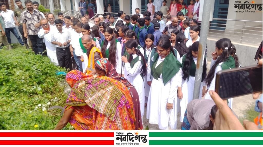 বালিয়াকান্দিতে ডেঙ্গু প্রতিরোধ ও পরিচ্ছন্নতা অভিযান উদ্বোধন
