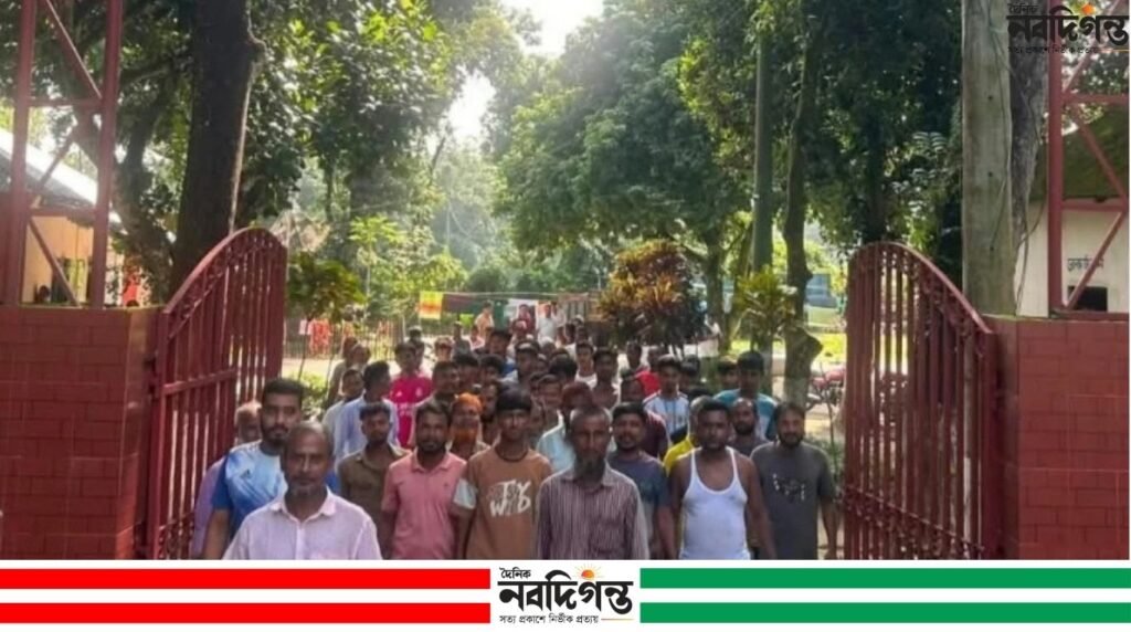 ঠাকুরগাঁওয়ে মাদকের ‘হটস্পট’ বশিরপাড়া, থানায় এলাকাবাসীর লিখিত অভিযোগ
