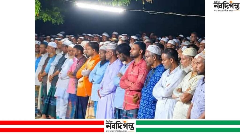 পত্নীতলায় সৌদি প্রবাসী আবু সাঈদের মরদেহ দেশে, জানাজায় শত শত মানুষ পত্নীতলায় সৌদি প্রবাসী আবু সাঈদের মরদেহ দেশে, জানাজায় শত শত মানুষ