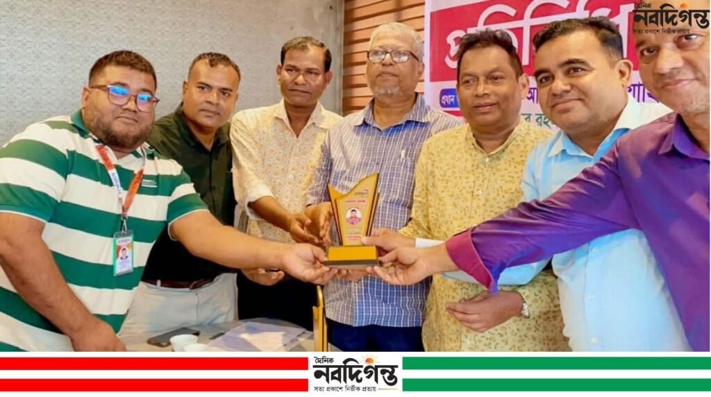 বর্ষ সেরা প্রতিনিধি নির্বাচিত হলেন সাংবাদিক জসিম উদ্দিন টিপু