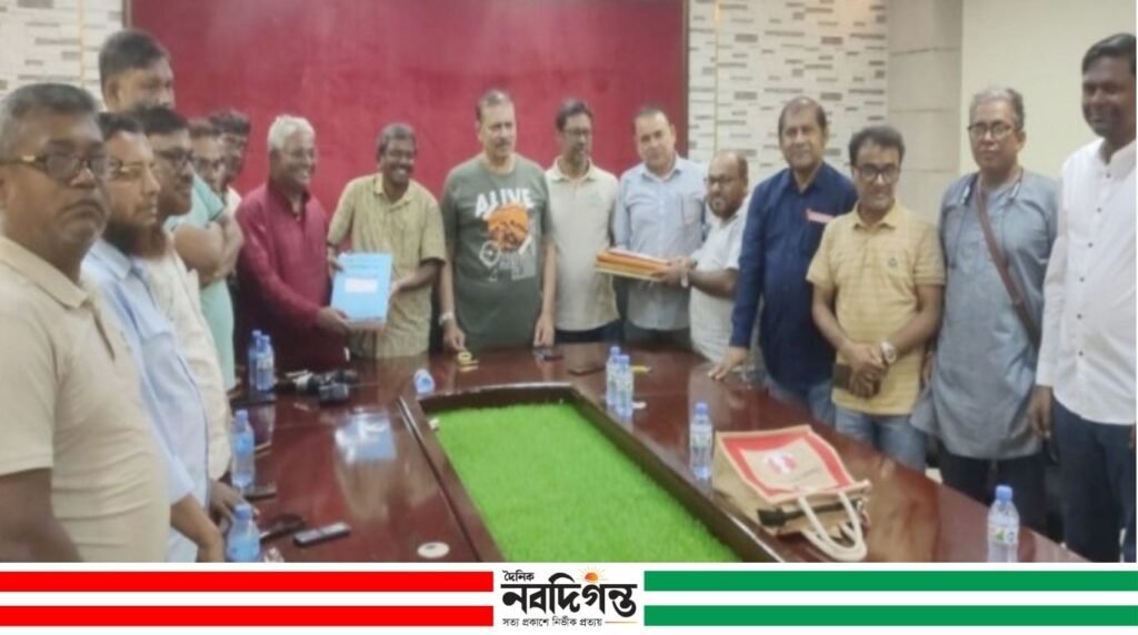 প্রেসক্লাব যশোরের নবনির্বাচিত কমিটির দায়িত্ব গ্রহণ